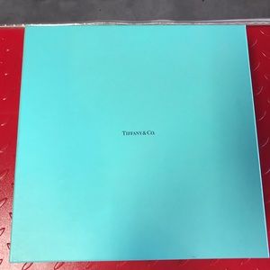 TIFFANY & CO BOX